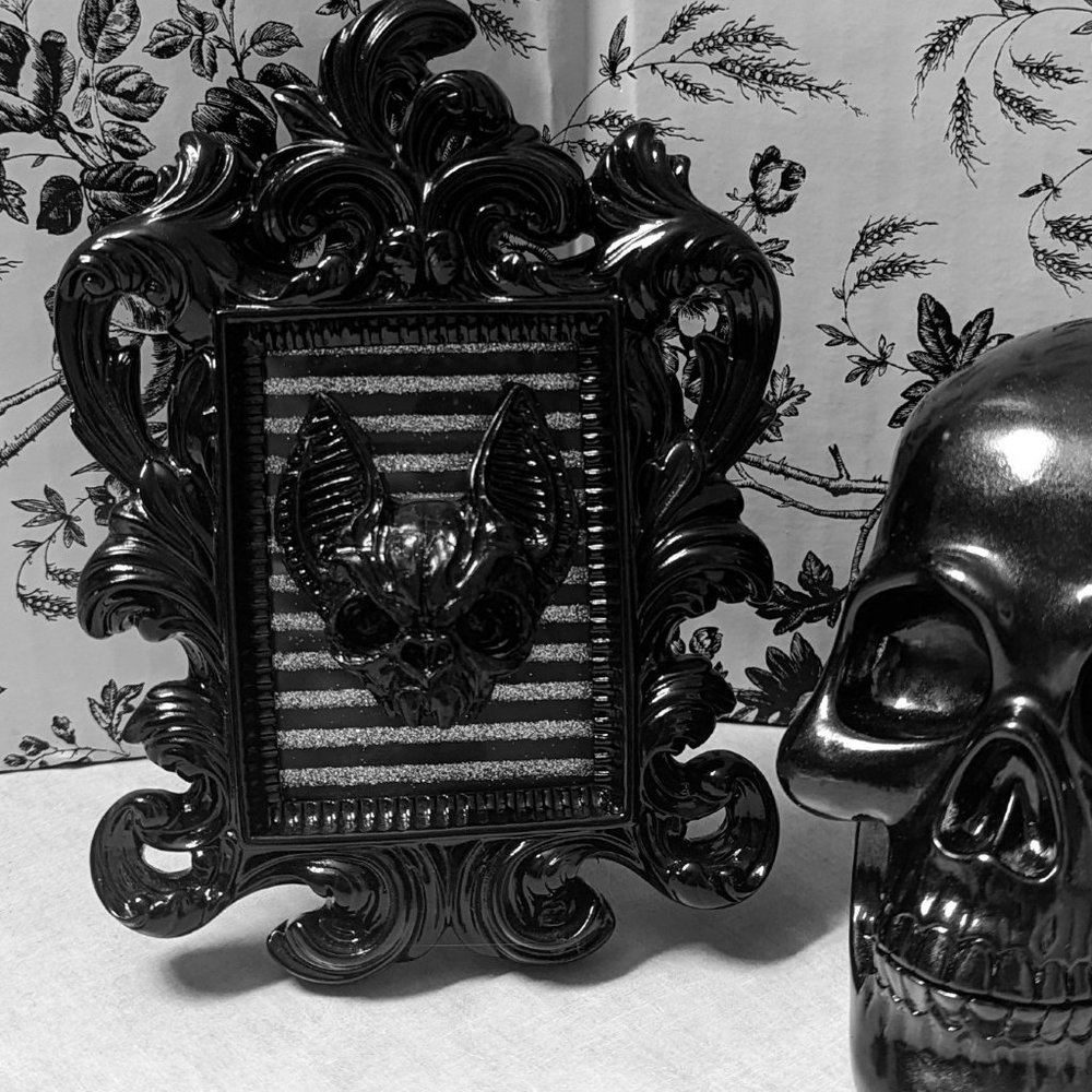 Decorative Damask Victorian Framed 3D Vampire Bat on Glitter Stripes *Goth Decor